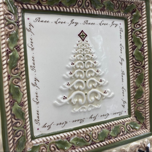 Clearance Peace Love Joy Christmas Tree Decor Plate w Stand - Picture 3 of 9